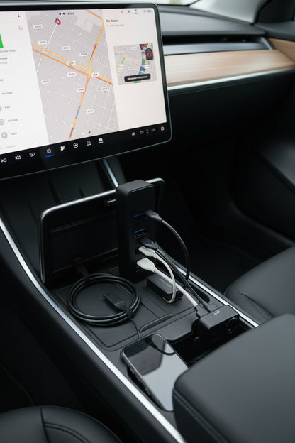 Ladeporte Hub til handskerum TESLA Model Highland Juniper